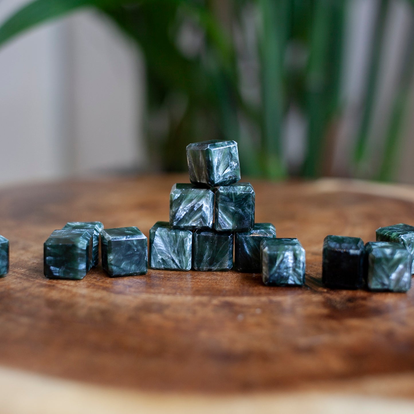 Seraphinite Cube