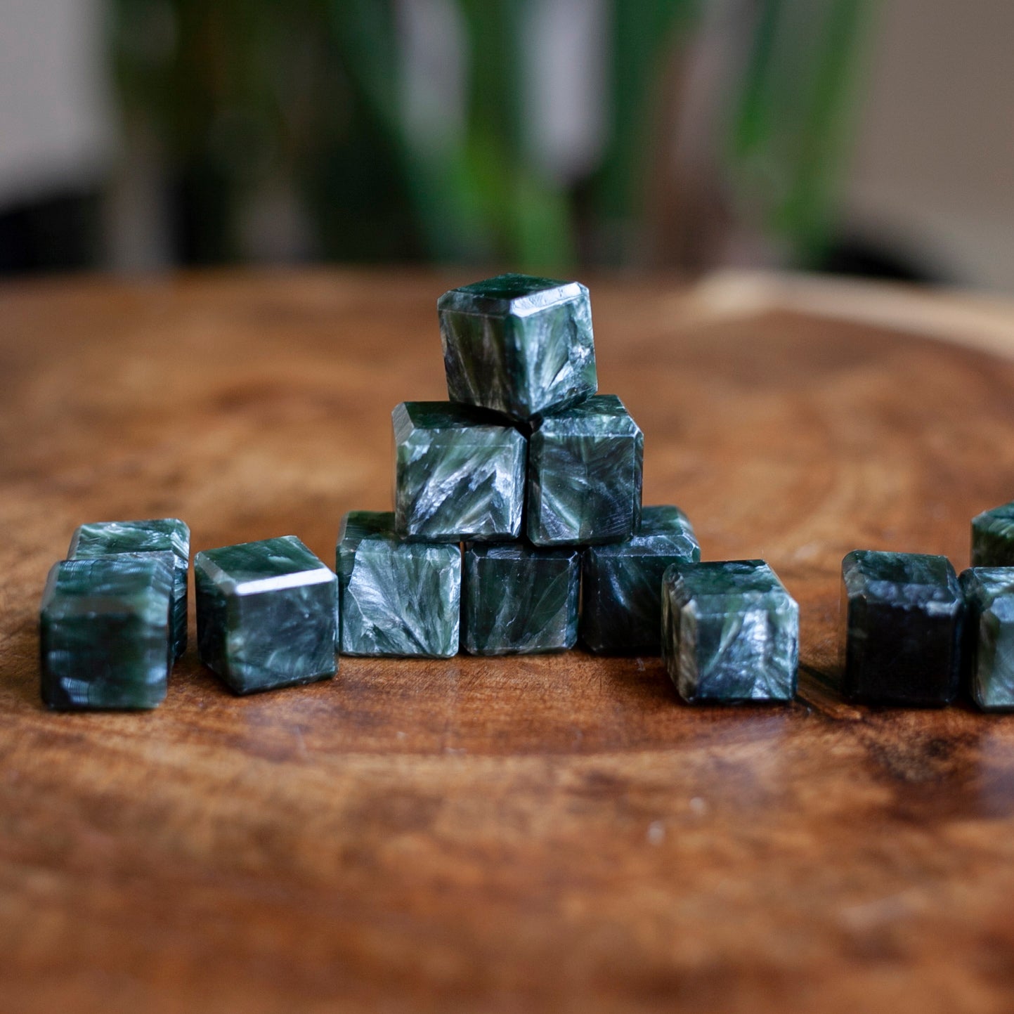 Seraphinite Cube