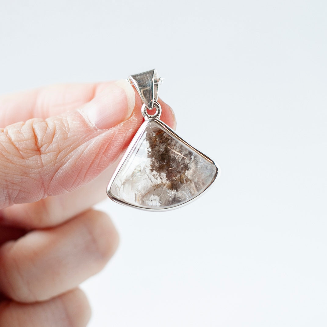 Garden deals quartz pendant