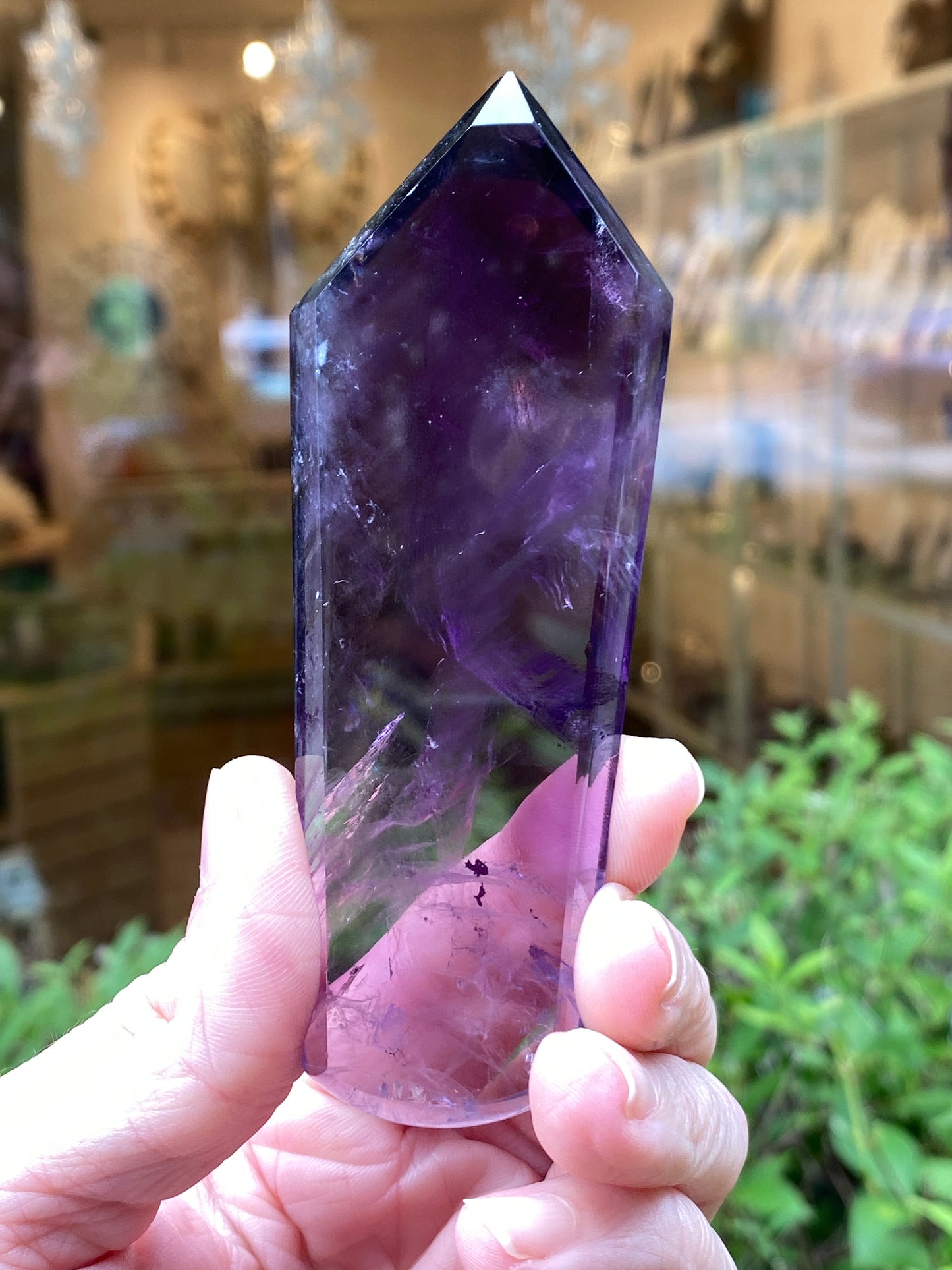 Zoned Phantom Amethyst Point Slab