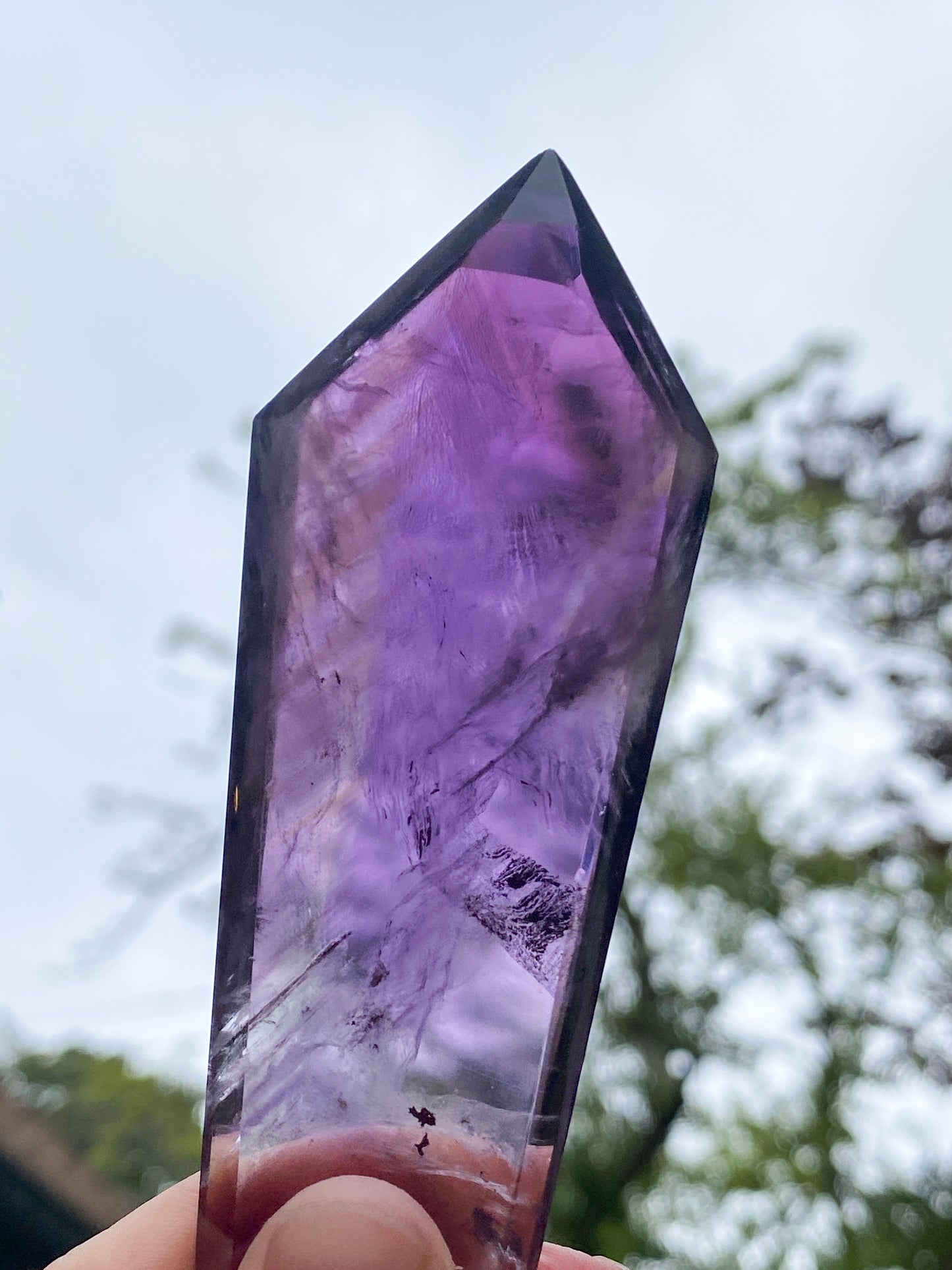 Zoned Phantom Amethyst Point Slab