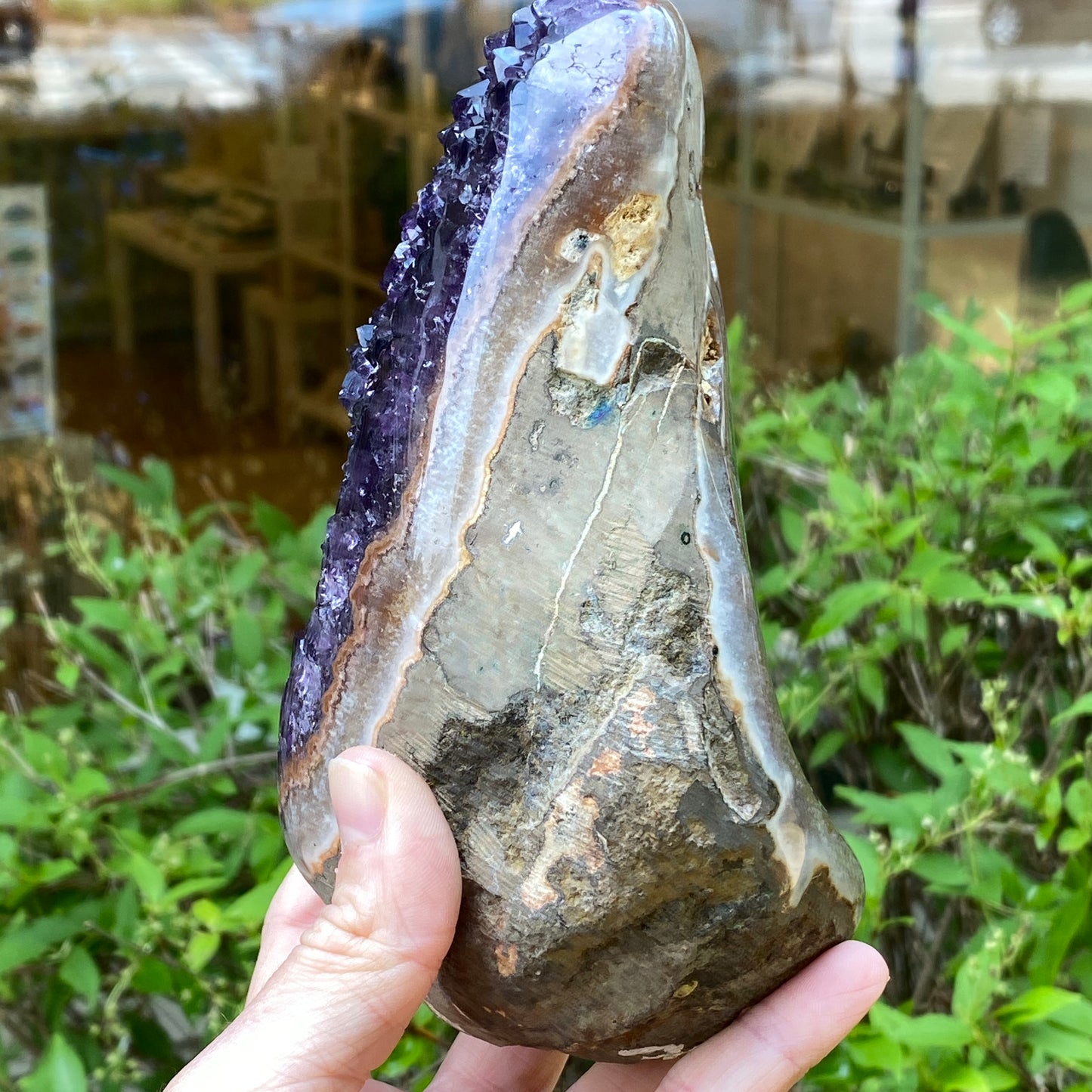 Amethyst Showpiece