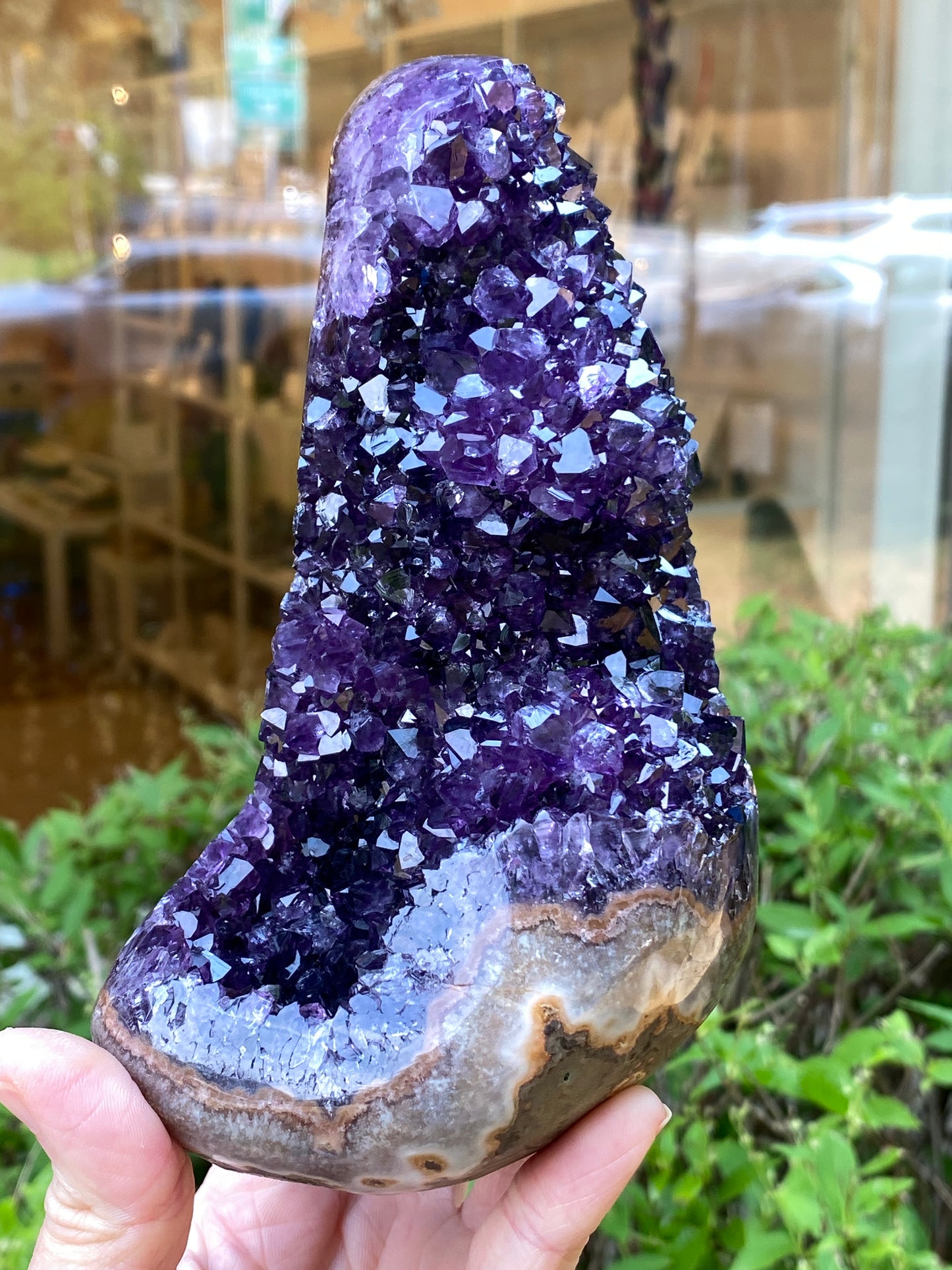 Amethyst Showpiece