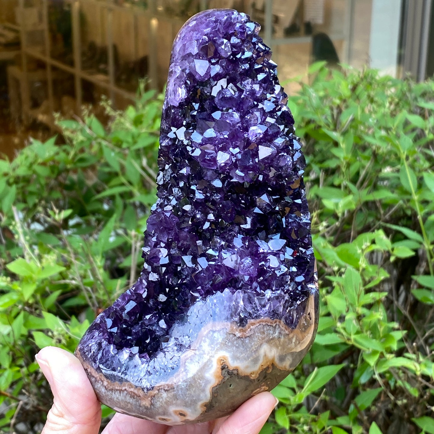 Amethyst Showpiece