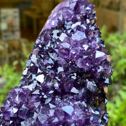 Amethyst Showpiece