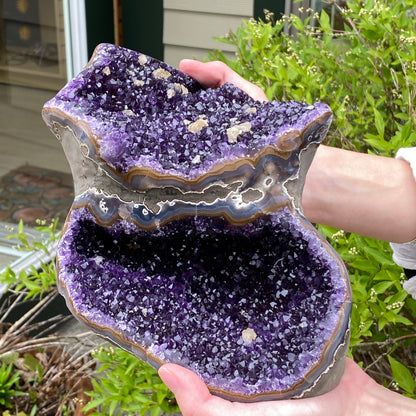 High grade Amethyst Geode Showpiece, Uruguay
