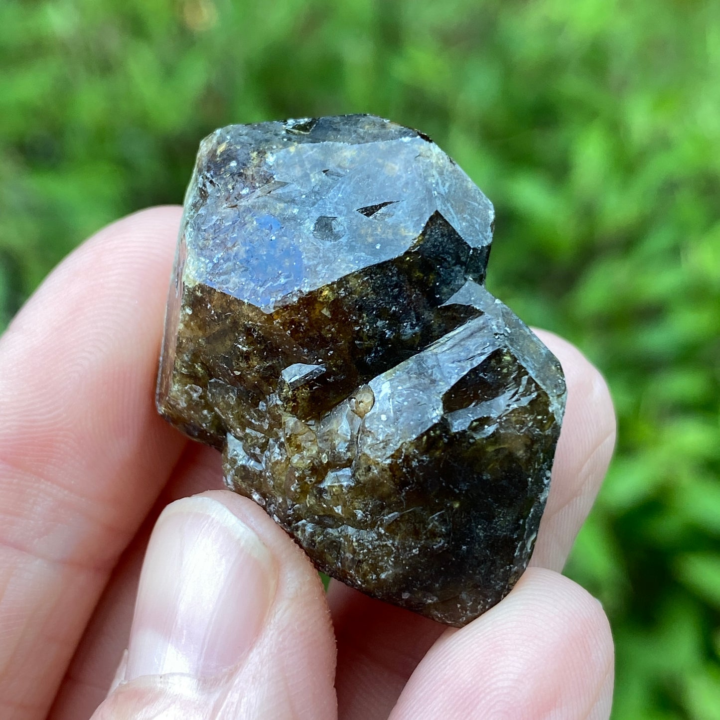 Axinite Gem, Ica Peru