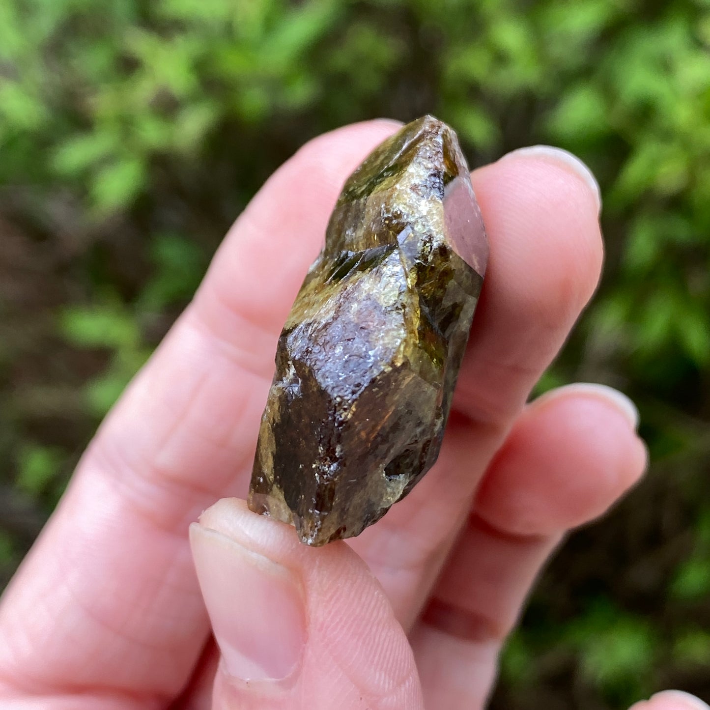 Axinite Gem, Ica Peru