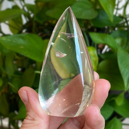 Clear Quartz Sail