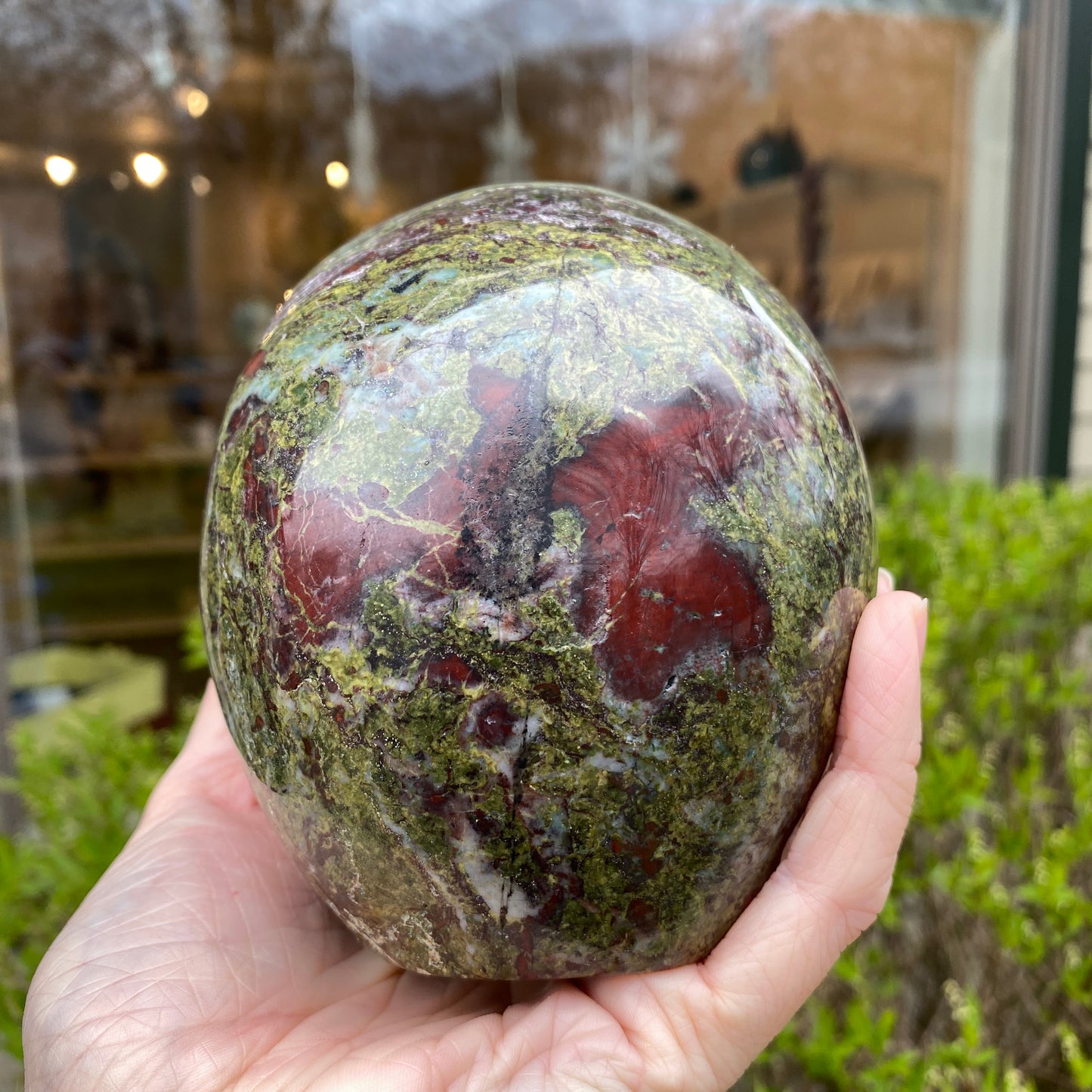 Dragon's Blood Skull, Large, 6in