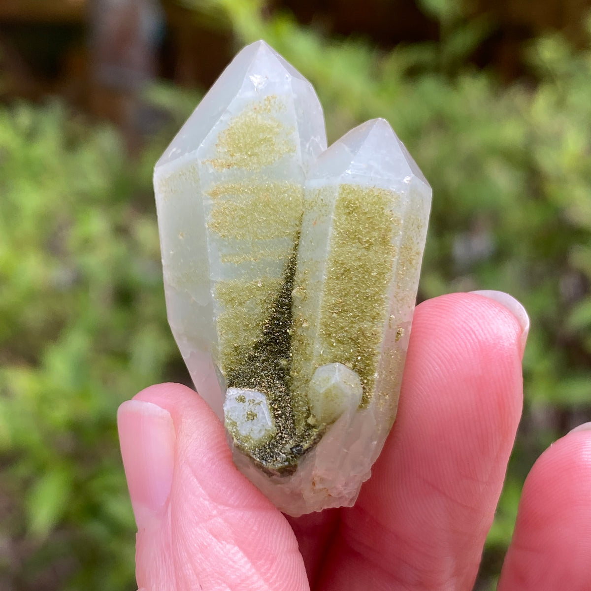 Lime Epidote on Quartz, Turkey