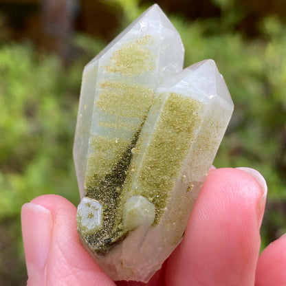 Lime Epidote on Quartz, Turkey