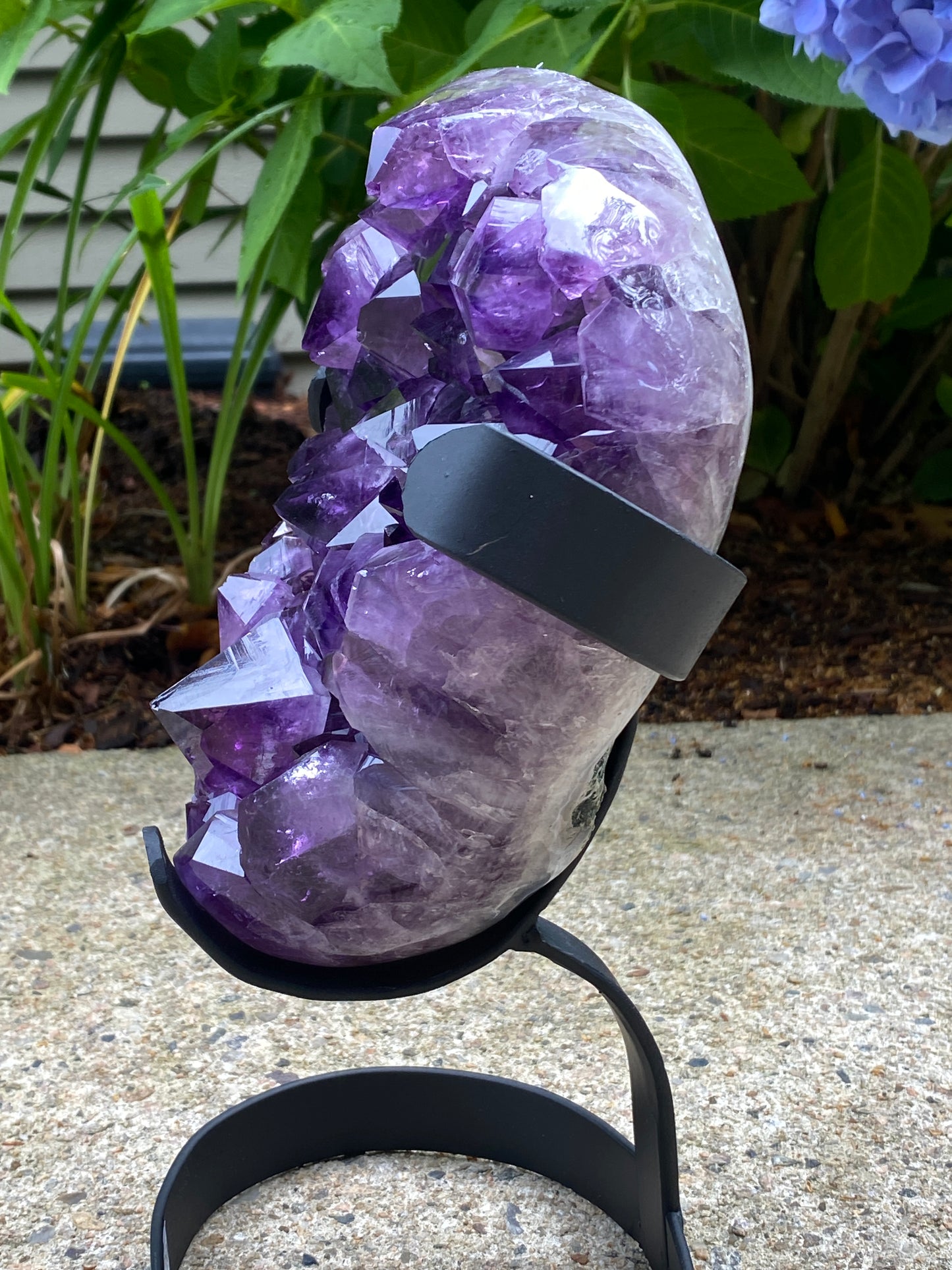 Amethyst Showpiece, 10lbs, old stock Brazil