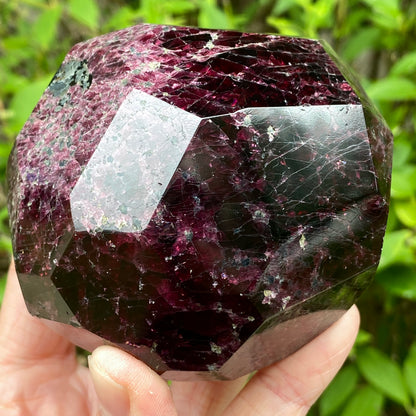 Large Rhodolite Garnet, 2lb, Gemmy