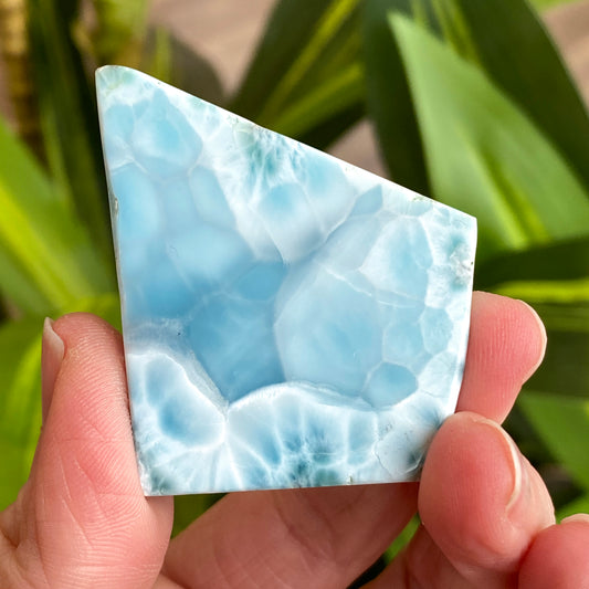 Larimar Slab, Standing