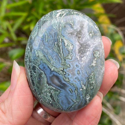 Moss Agate Palm Stone
