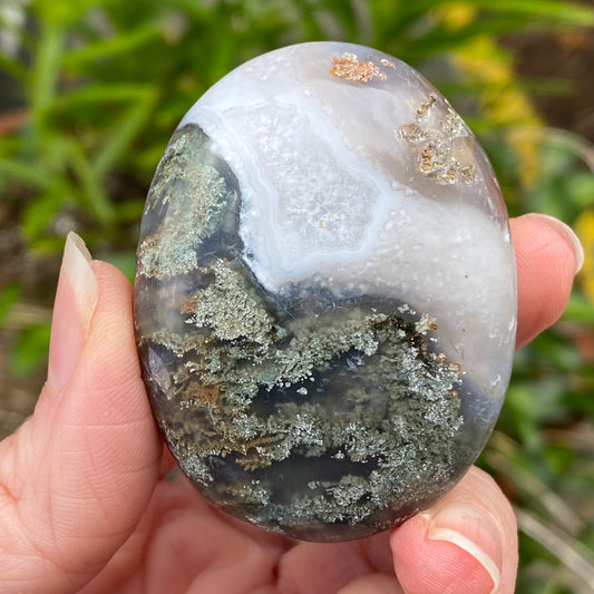 Moss Agate Palm Stone