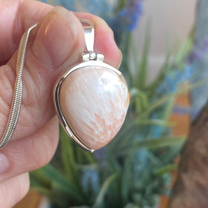 Scolecite with Stilbite Pendant