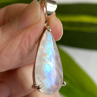 Rainbow Moonstone Pendant, .925 Sterling Silver