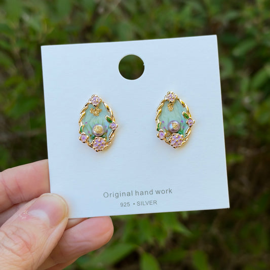 Vintage Inspired Earrings, Gold