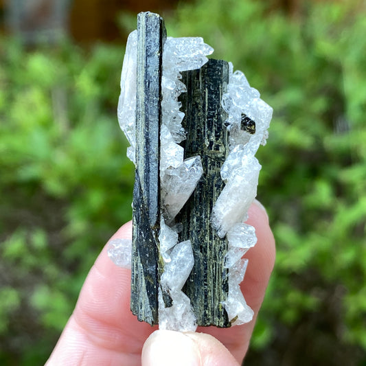 Epidote in Quartz, Peru