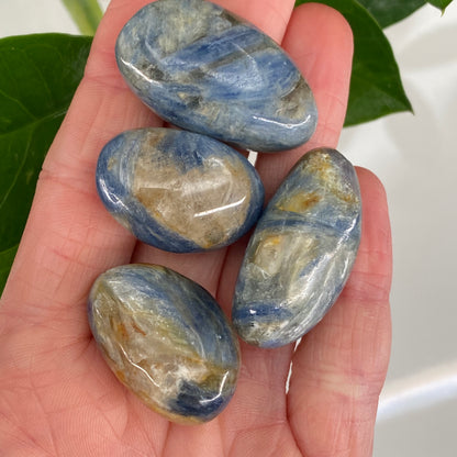 Blue Kyanite Stone