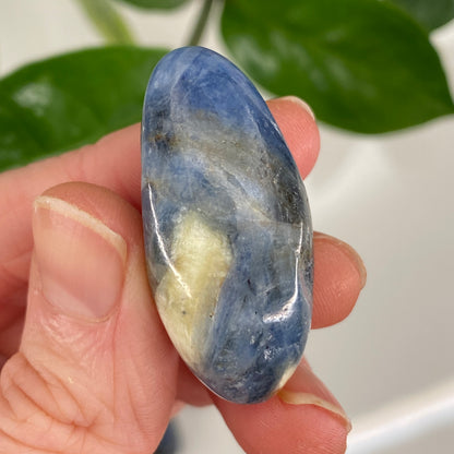 Blue Kyanite Stone