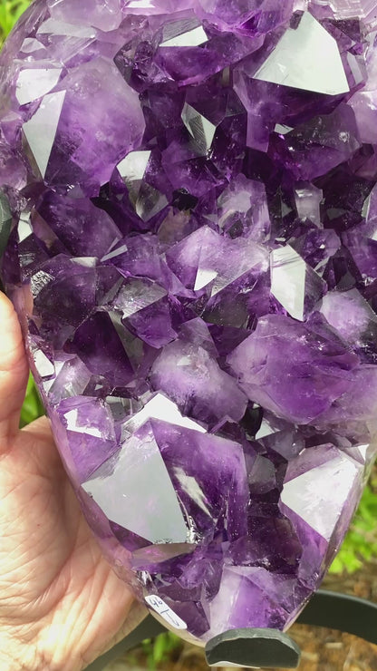 Amethyst Showpiece, 10lbs, old stock Brazil