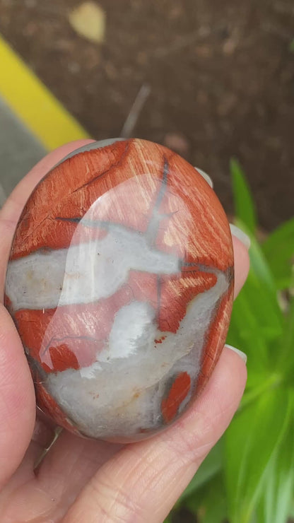 Red Jasper Palm Stone