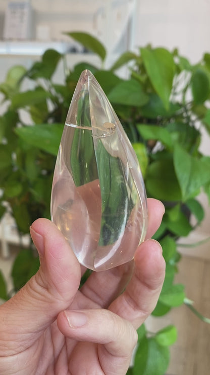 Clear Quartz Sail