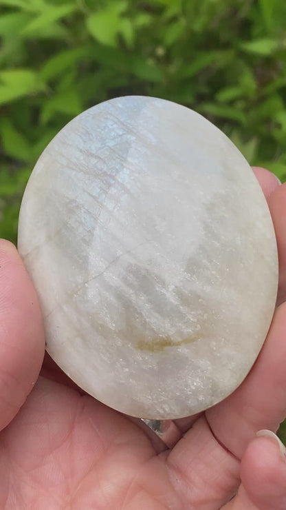 Moonstone Palm Stone