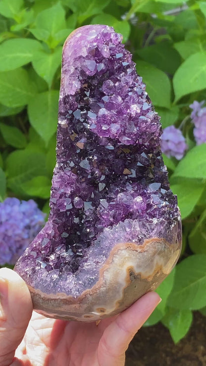Amethyst Showpiece