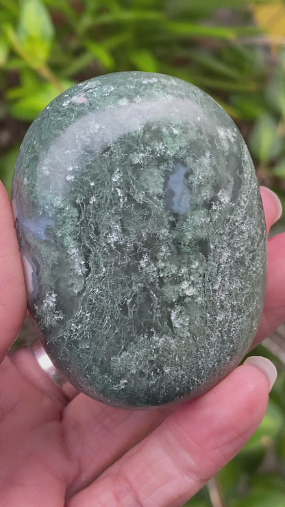 Moss Agate Palm Stone