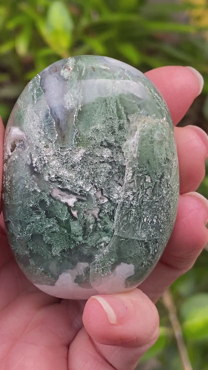 Moss Agate Palm Stone
