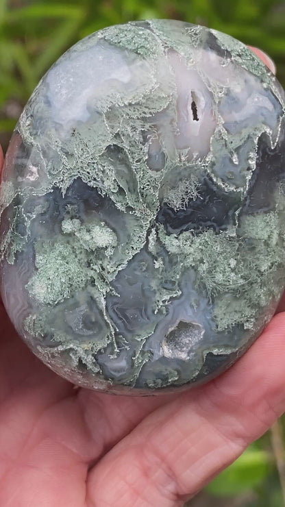 Moss Agate Palm Stone