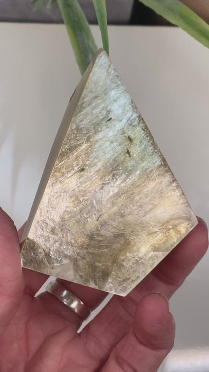 Gold Gem Mica