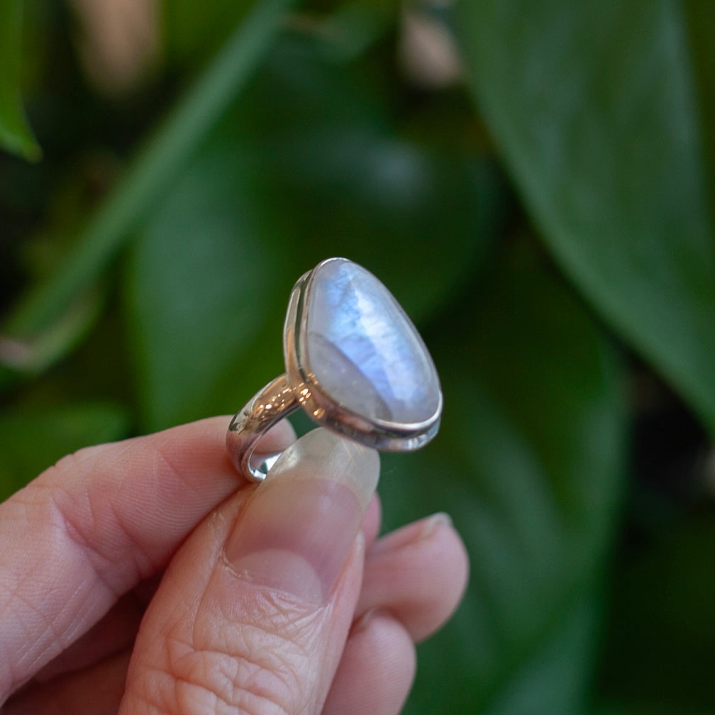 Rainbow Moonstone Ring, Sterling Silver, Size 6.5